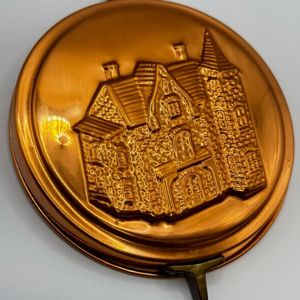 Vintage Copper & Brass Victorian House Wall Hanging Hidden Key Holder - Picture 2 of 13